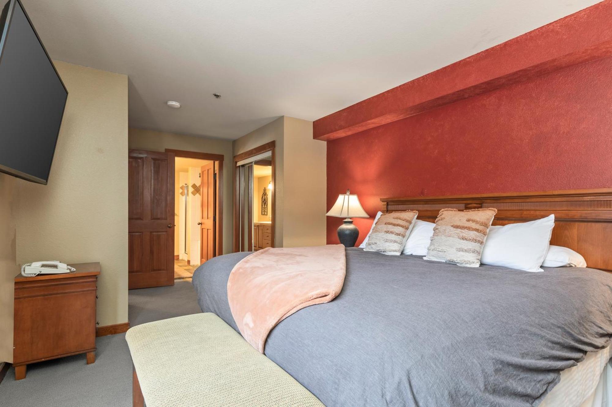 Powderhorn Lodge 210: Blazing Star Suite Solitude Exterior photo