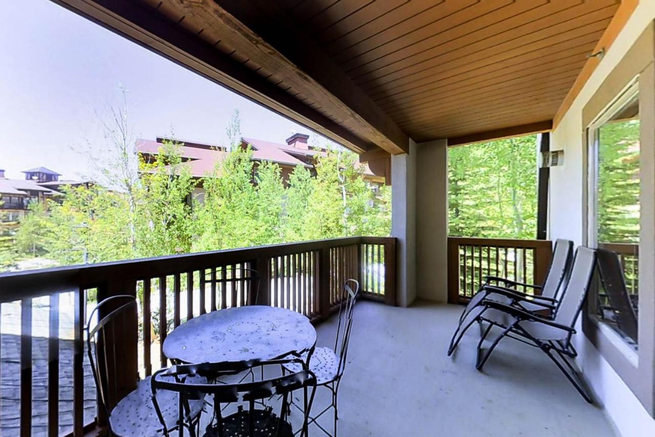 Powderhorn Lodge 210: Blazing Star Suite Solitude Exterior photo